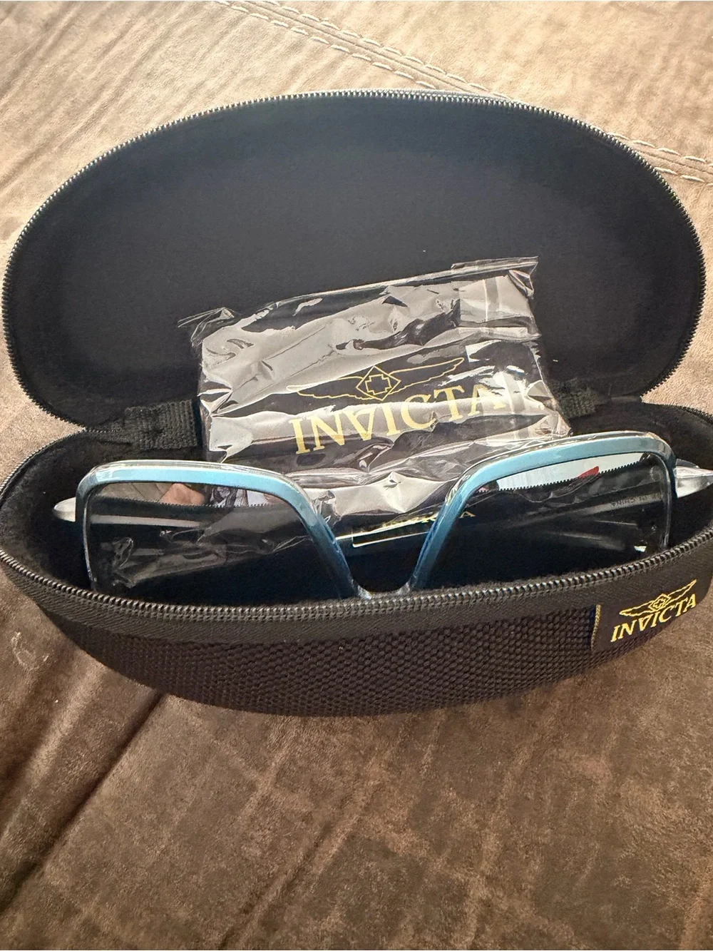 Invicta stylish sunglasses